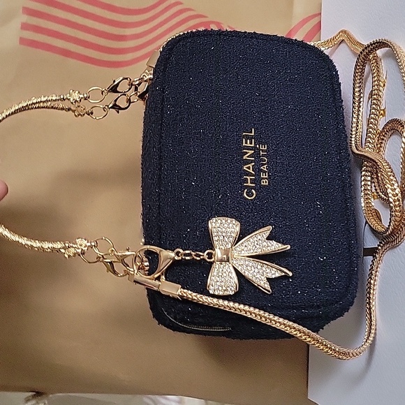Chanel Beaute POUCH - Picture 2 of 14